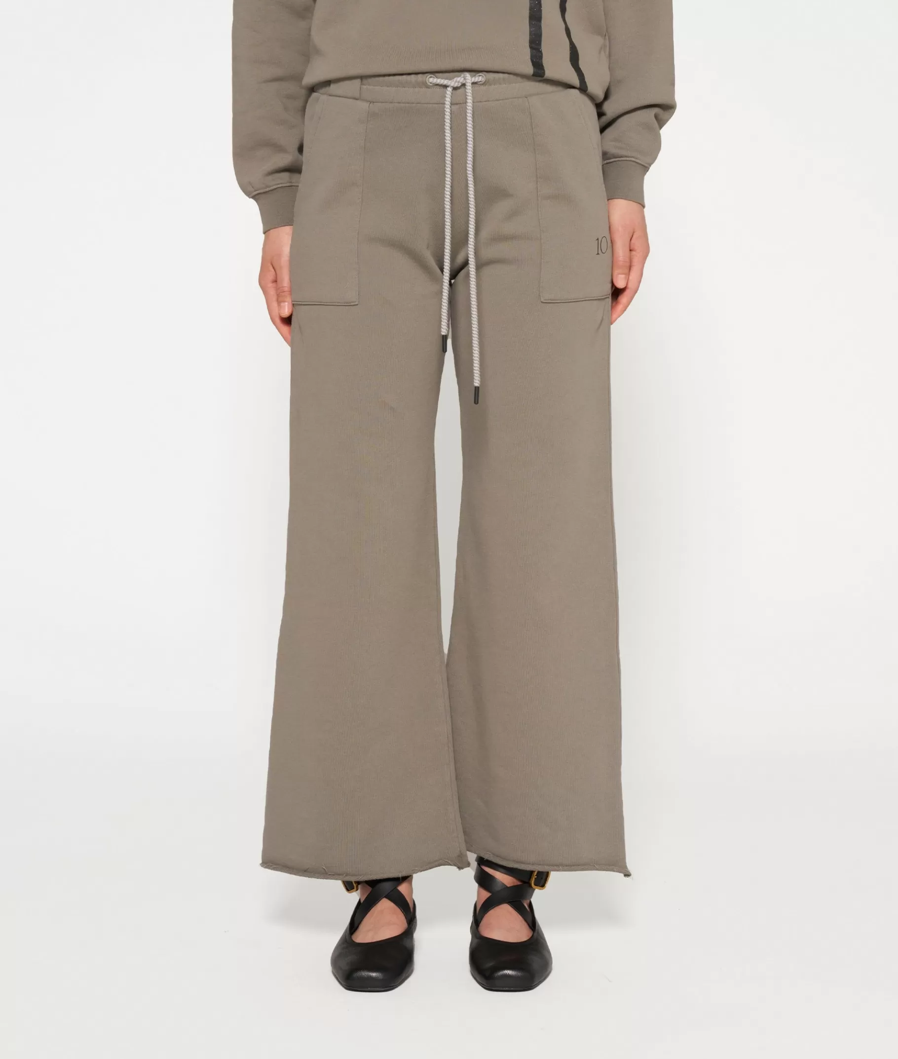 Fashion 10DAYS Flared Jogger sage