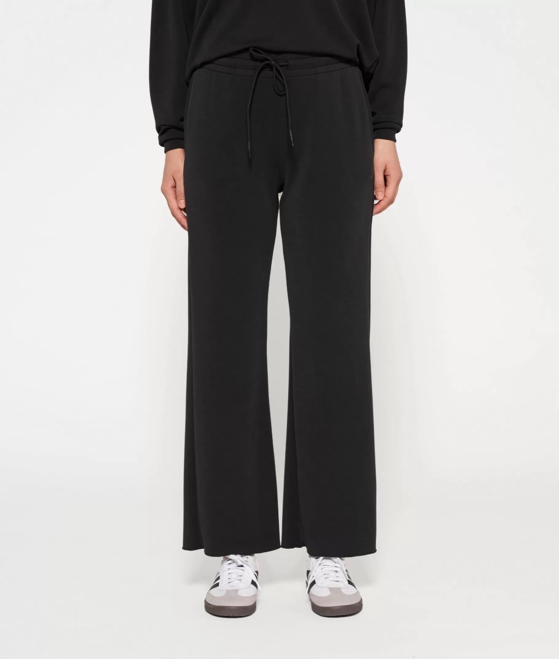 Store 10DAYS Flared Jogger Scuba black