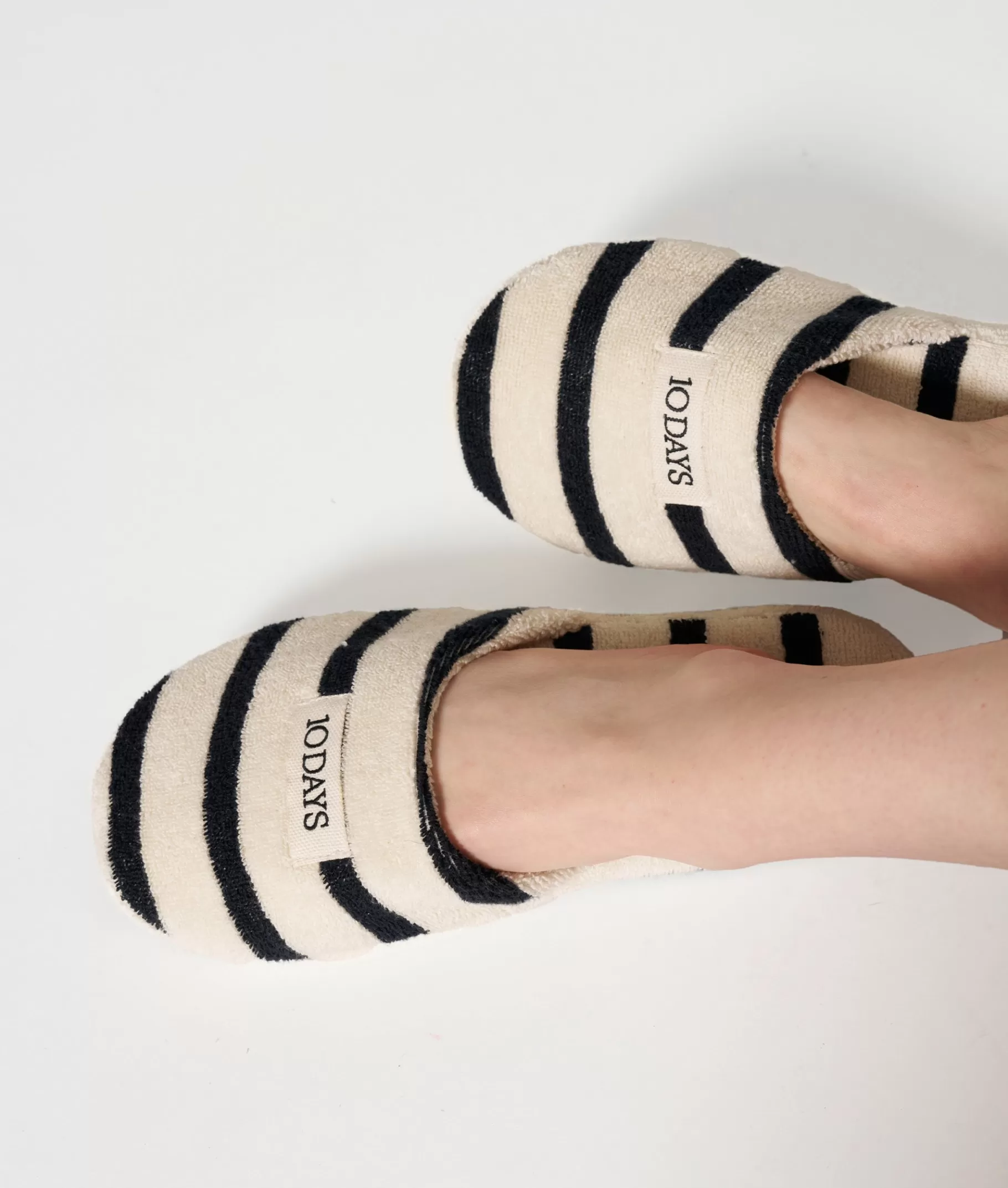 New 10DAYS Slippers Stripes ecru/black