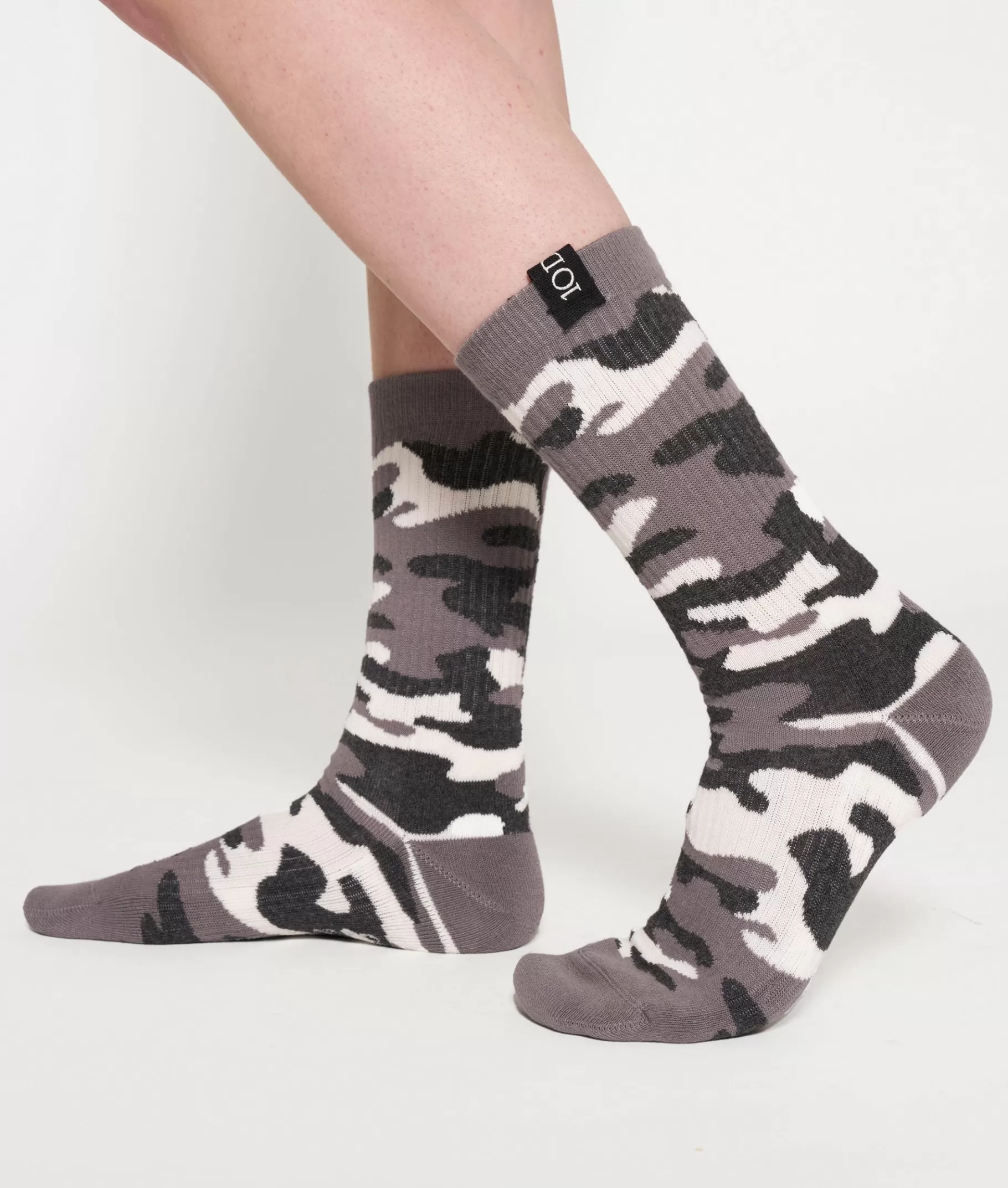 Shop 10DAYS Socks Camo sage